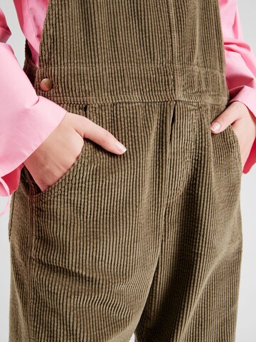 regular Pantaloni con pettorina di Brava Fabrics in verde