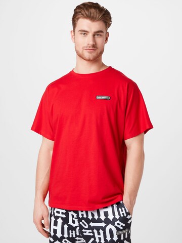 Gianni Kavanagh T-shirt i röd: framsida