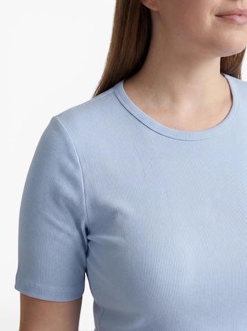 Tricou 'CARVAL' de la ONLY Carmakoma pe albastru