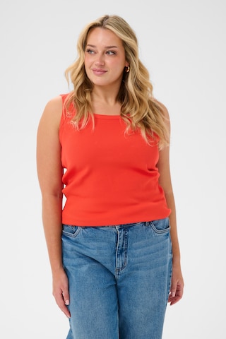 KAFFE CURVE Top 'KCcarina' in Rot: Vorderseite