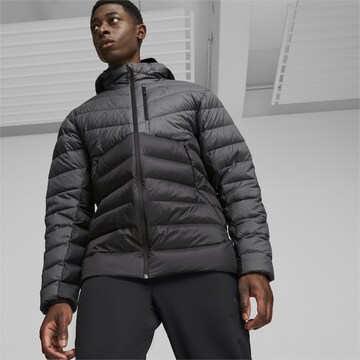 PUMA Laufjacke in Schwarz