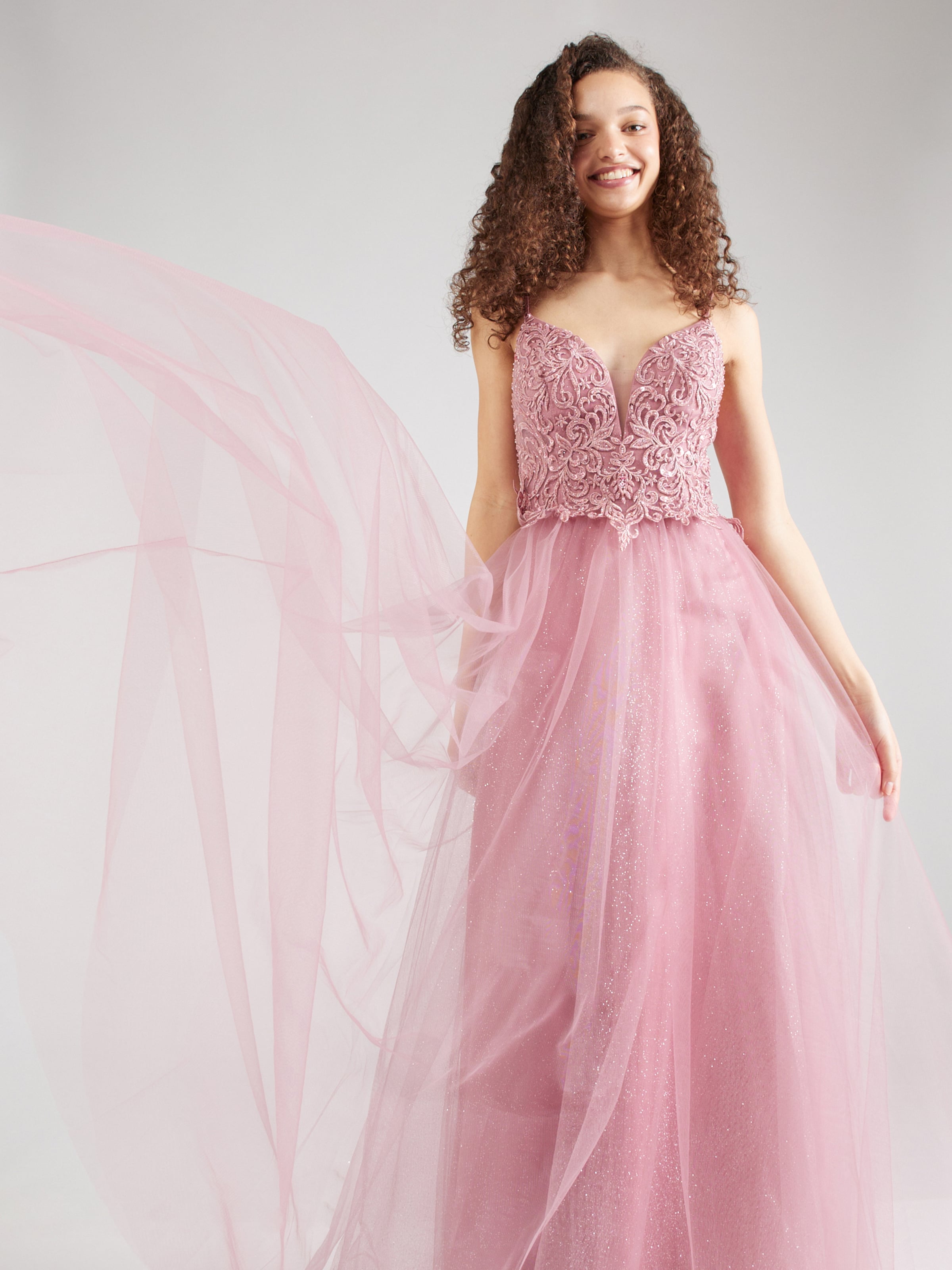 Laona Evening dress in Dusky Pink ABOUT YOU