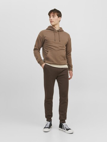 JACK & JONES Tapered Trousers 'Gordon' in Brown