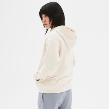 new balance Sweatshirt in Beige