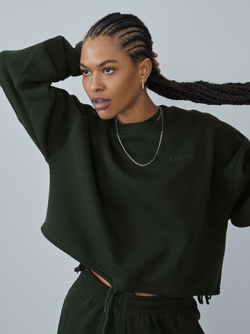 Sweat-shirt 'Rosa' LeGer by Lena Gercke en vert