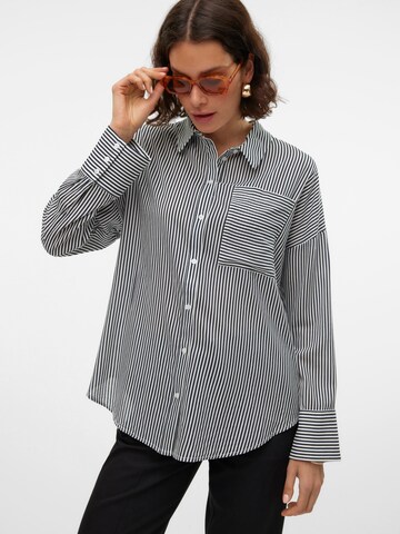 Camicia da donna 'VMBUMPY' di VERO MODA in bianco
