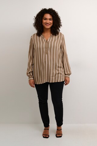 Camicia da donna 'Sida' di KAFFE CURVE in beige