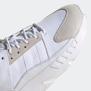 Baskets basses 'ZX 22 BOOST' ADIDAS ORIGINALS en blanc