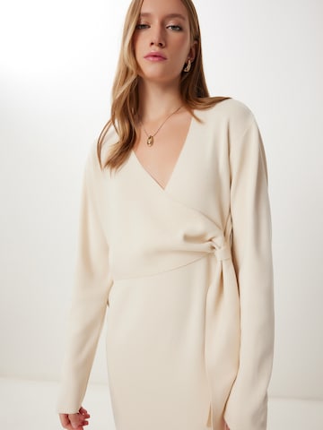 Robes en maille Happiness İstanbul en beige