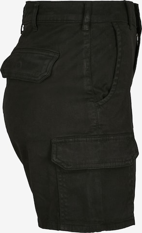 Urban Classics Regular Shorts in Schwarz