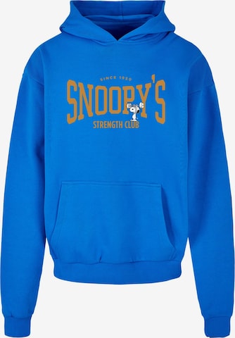 Merchcode Sweatshirt 'Peanuts - Strength Club' in Blauw: voorkant