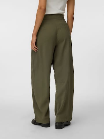 Barrel Pantaloni 'VMELLIOT' di VERO MODA in verde