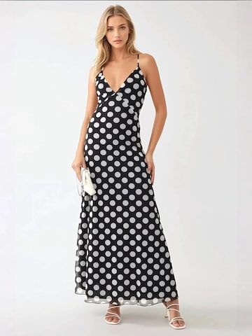 Hiccup Evening Dress 'Audrey' in Black: front