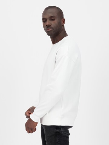 Sweat-shirt 'Luc' Alife and Kickin en blanc