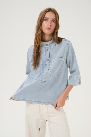 My Essential Wardrobe Blouse in Blue: front