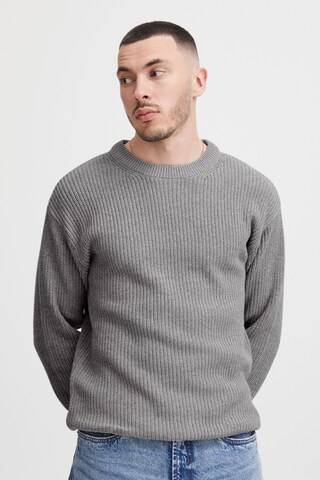 !Solid Pullover in Grau: predná strana