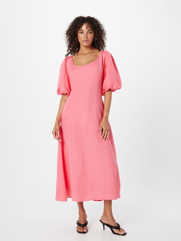 Robe d’été Oasis en rose : devant