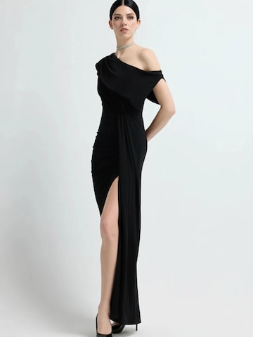 Madnezz House - Vestido en negro