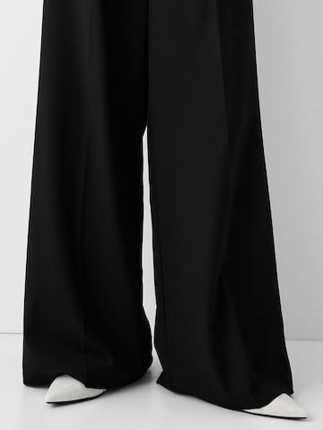 Bershka Wide leg Pleat-front trousers in Black