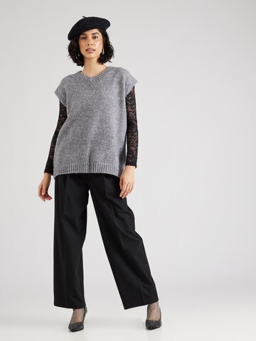 Warehouse Pullover in Grau