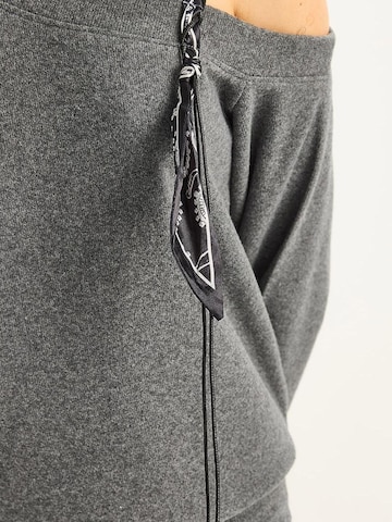 Bianco Lucci - Roupa de casa 'Zweiteiliges Set' em cinzento
