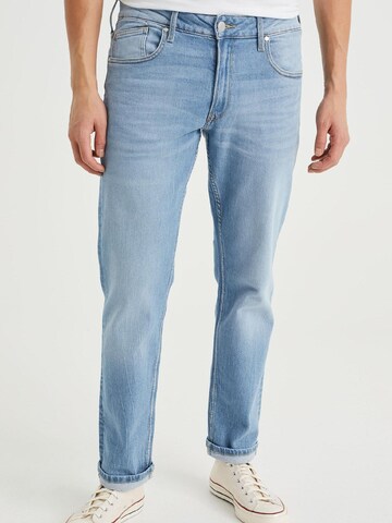 WE Fashion Regular Jeans in Blauw: voorkant