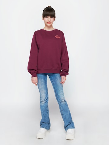 ABOUT YOU x StayKid Sweatshirt 'BIBI+TINA' in Red