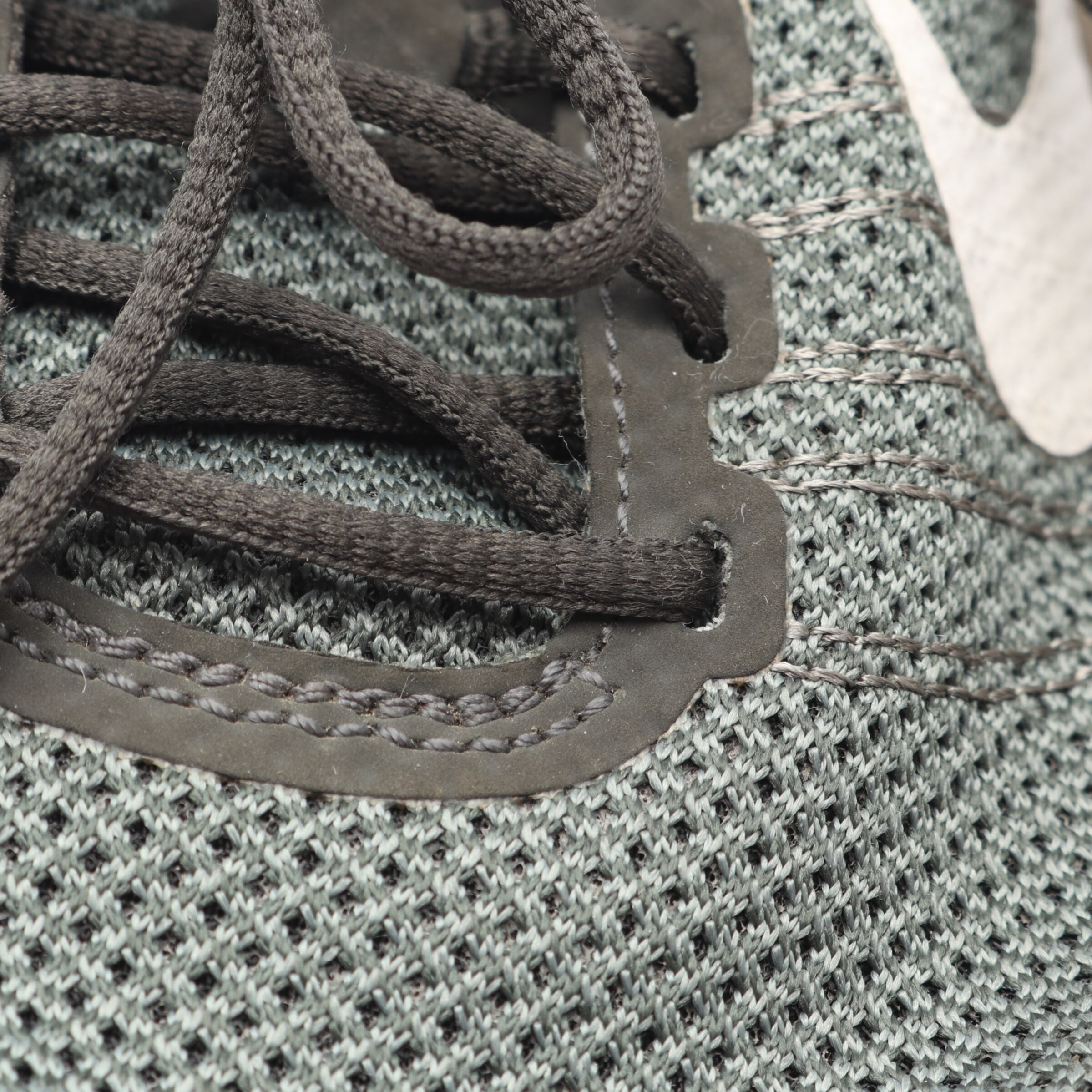 NIKE Turnschuhe / Sneaker 38,5 in Grün