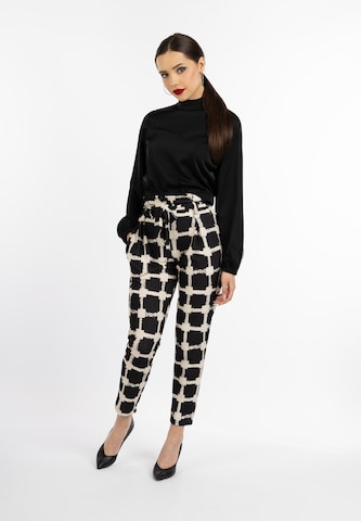 faina - regular Pantalón en negro