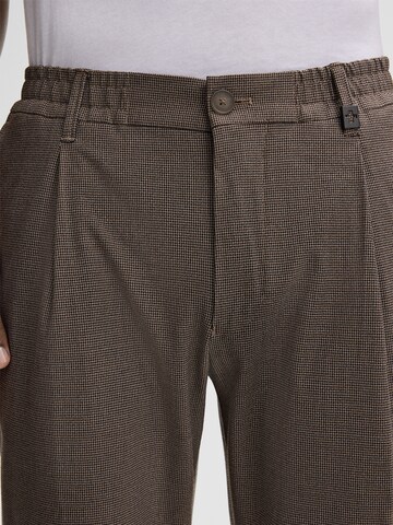 Coupe slim Pantalon à plis 'Lui' STRELLSON en beige