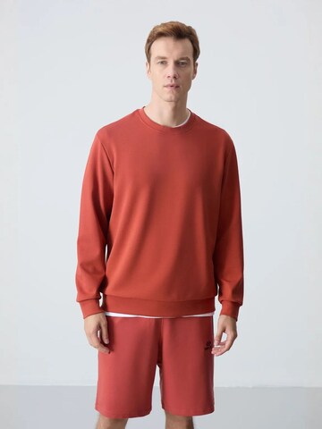 Tommy Life Sweatshirt in Red