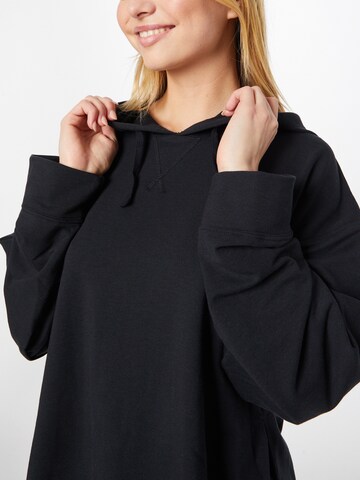 NIKE Sports sweatshirt in Black