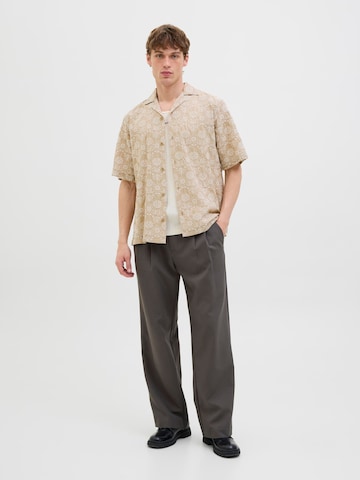 JACK & JONES Comfort fit Button Up Shirt in Beige