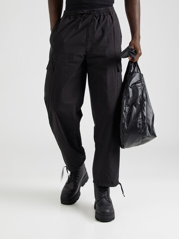 Iriedaily Tapered Cargobukser i sort: forside