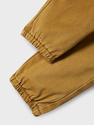 Effilé Pantalon 'NMMBEN' NAME IT en jaune