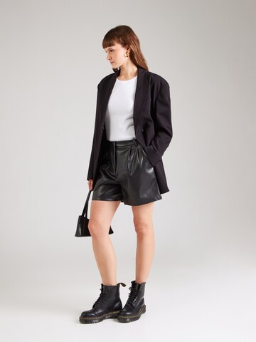 ONLY Regular Trousers 'ONLSARAMY' in Black