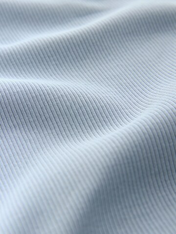 T-Shirt Next en bleu