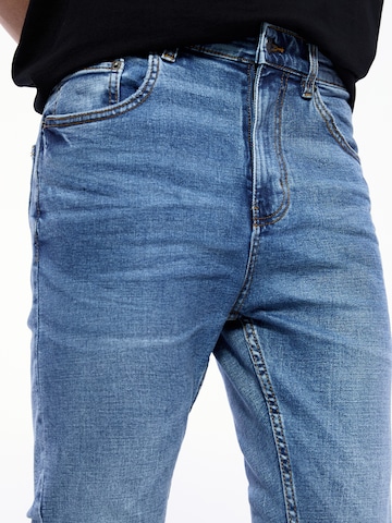 Coupe slim Jean Pull&Bear en bleu