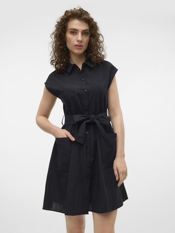 Abito camicia di VERO MODA in nero