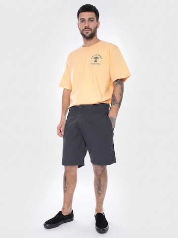 Baggy Pantaloni 'Mens Maxson Shorts' di elvine in grigio: frontale