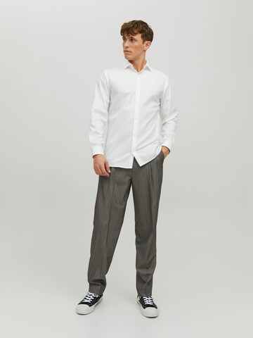 JACK & JONES Comfort fit Button Up Shirt 'Blaparker' in White