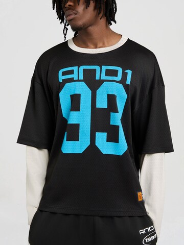 Tricou de la AND1 pe negru