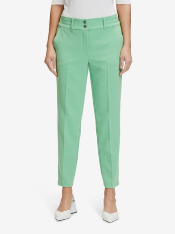 Betty & Co Regular Pants in Green: front
