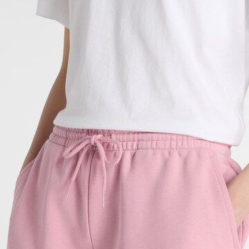 new balance Regular Shorts in Pink