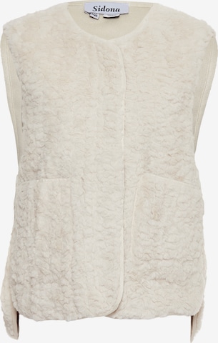 Sidona Vest in White: front