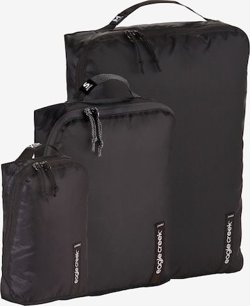 EAGLE CREEK Garment Bag in Black: front