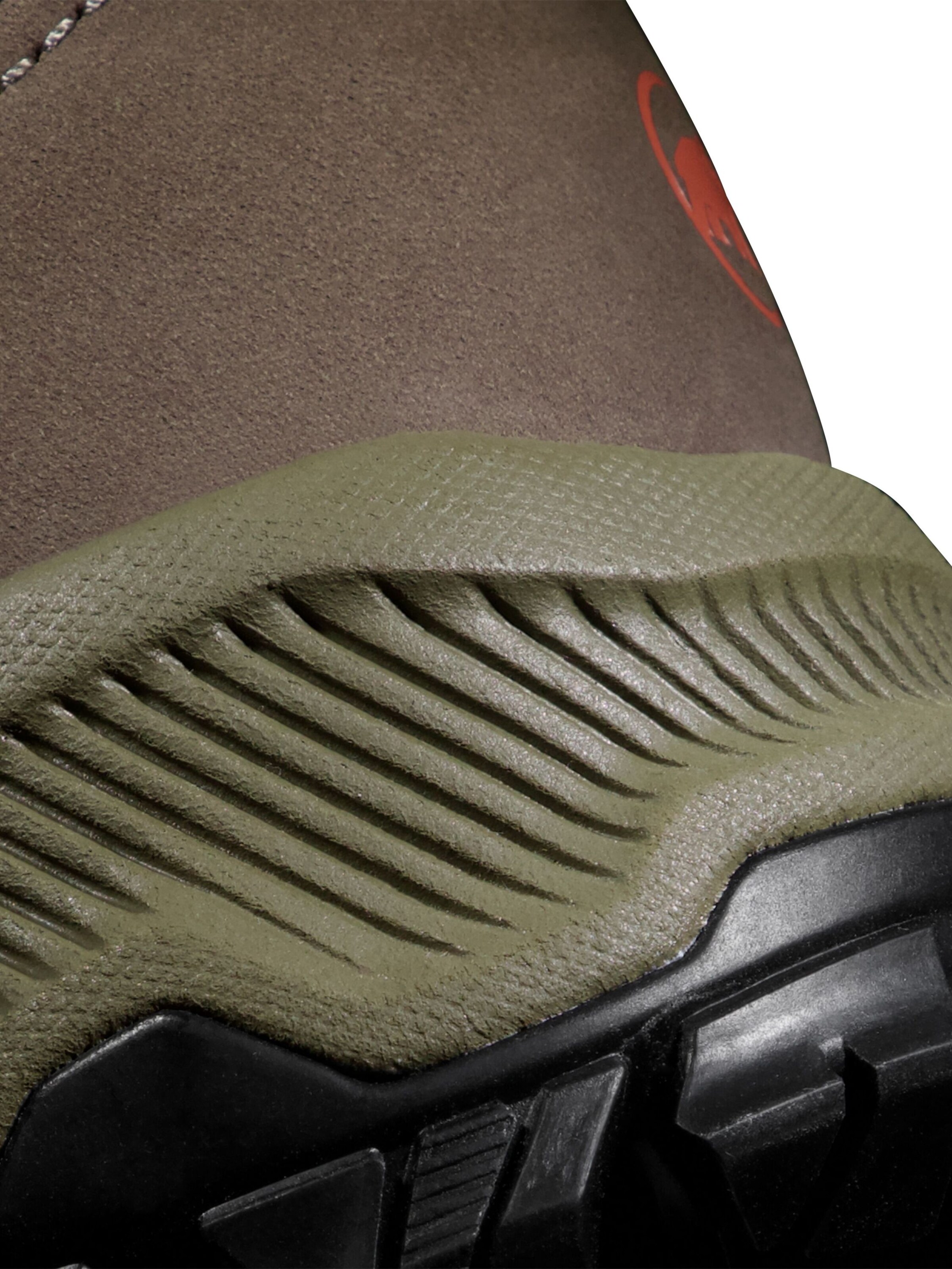 MAMMUT Boots 'Nova IV' in Green