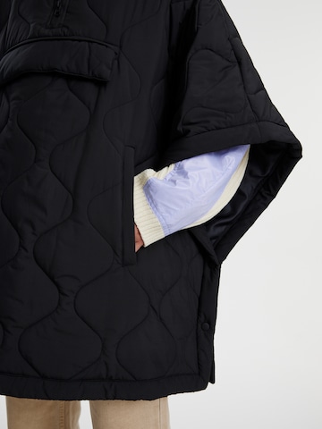 EDITED Between-Season Jacket in Black