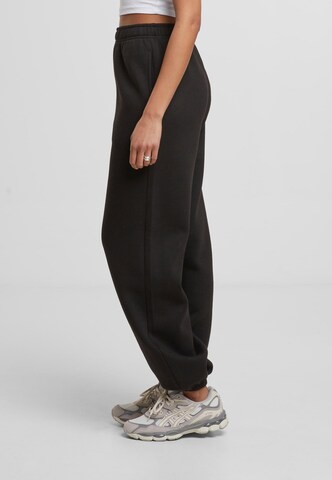 Urban Classics Tapered Housut värissä musta