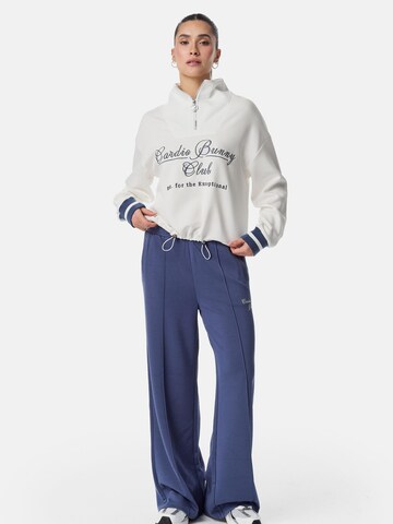 Cardio Bunny Sweatshirt i vit